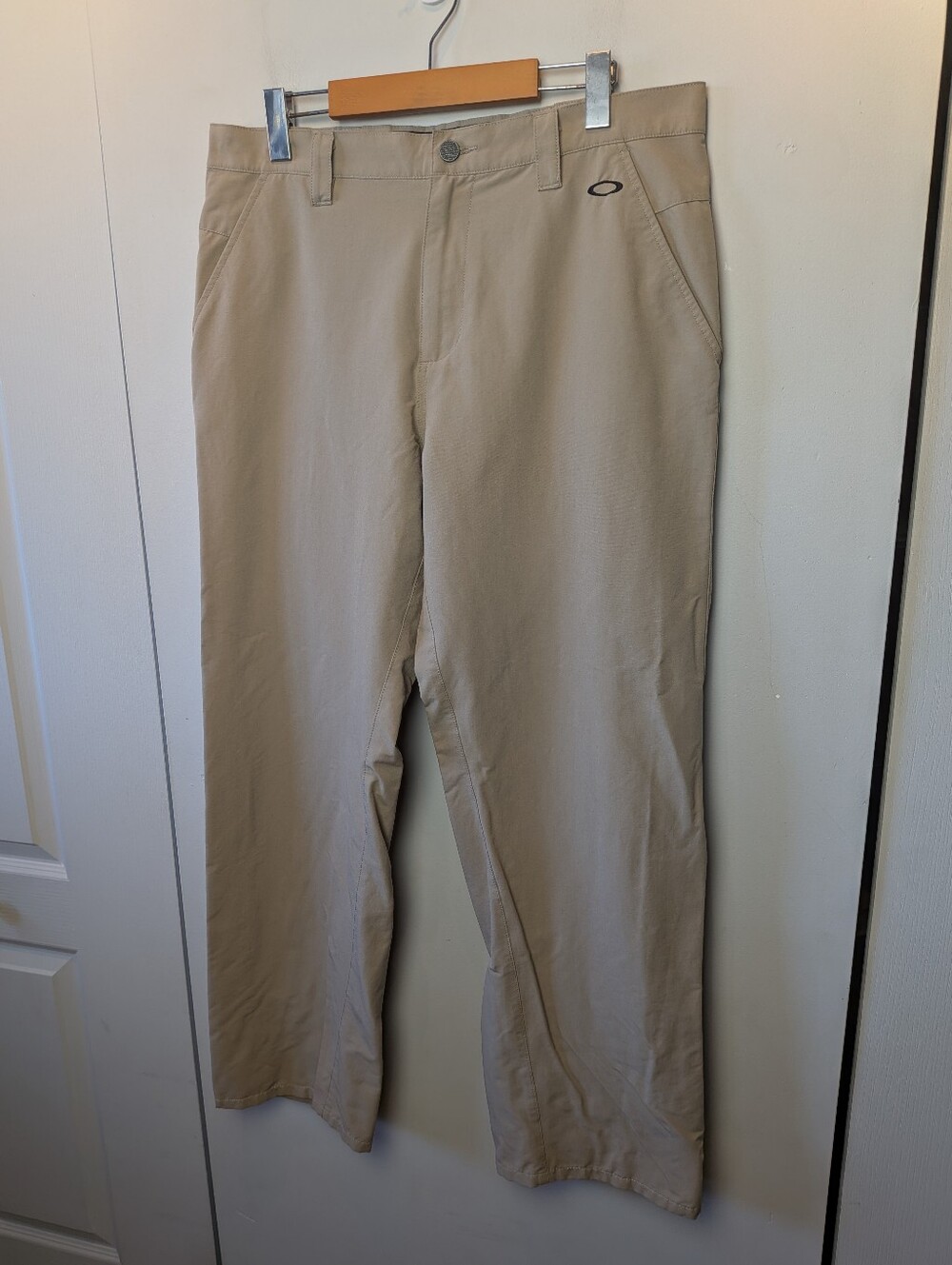 OAKLEY Men Pants Straight Leg Size 34 Beige Color 4 Pockets Active Brand Outdoor